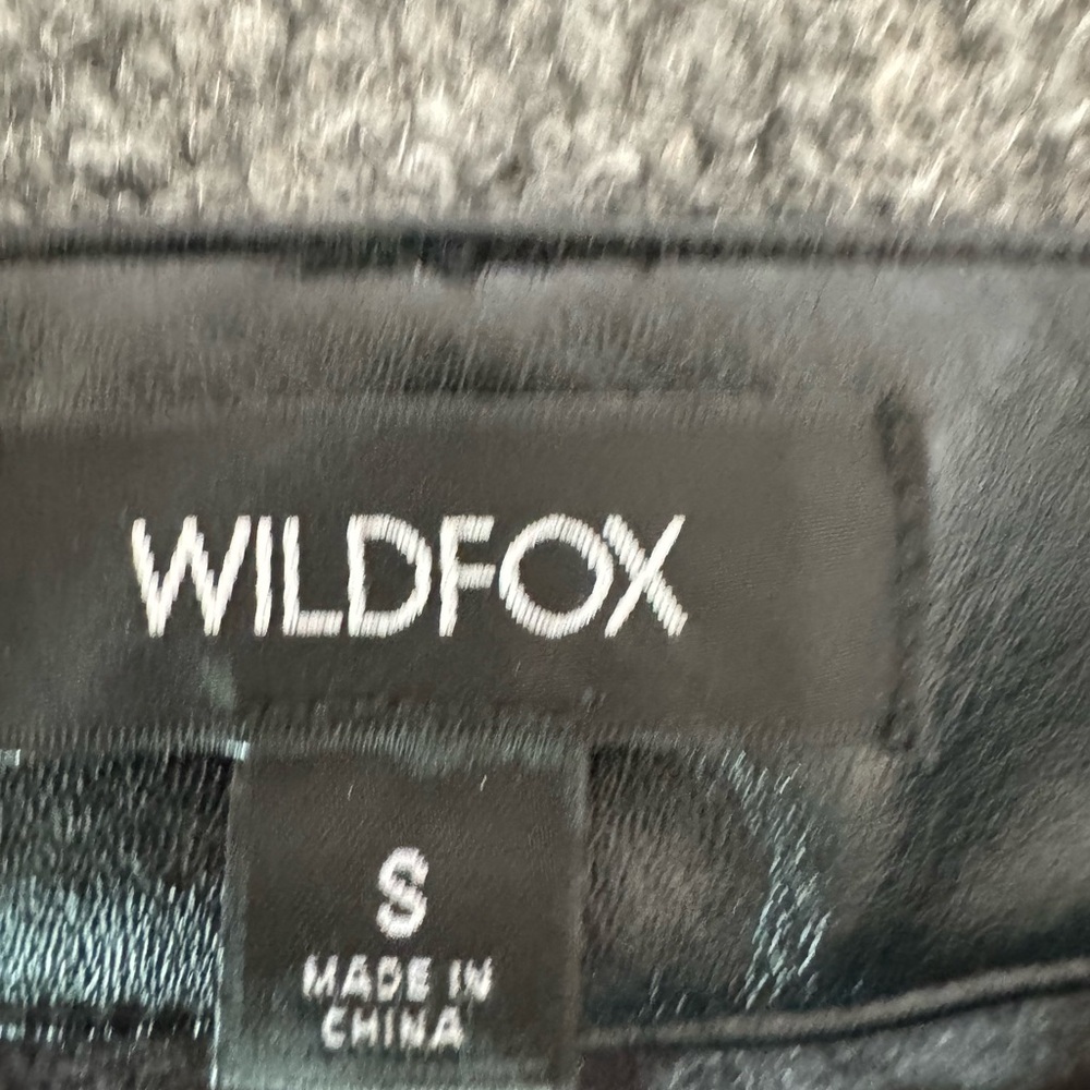 Wildfox Women’s Faux Leather Slit Hem Straight Leg Pants Size‎ Small - Picture 15 of 16